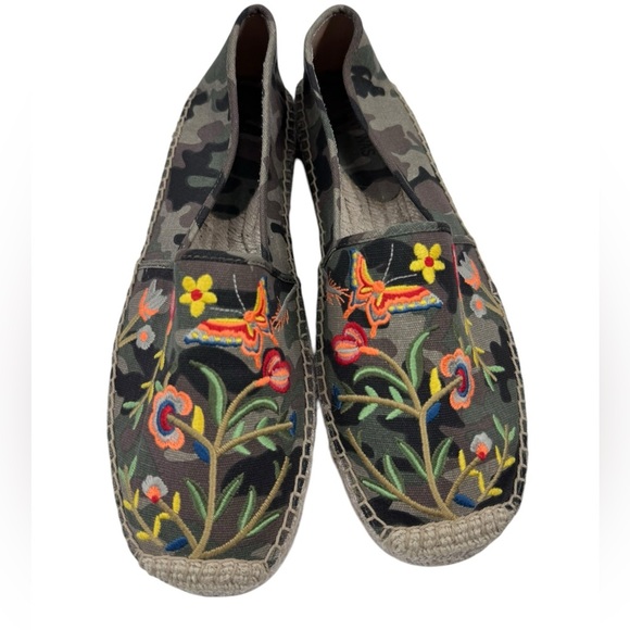 Johnny Was camouflage floral espadrilles 10 in excellent condition - Picture 1 of 6